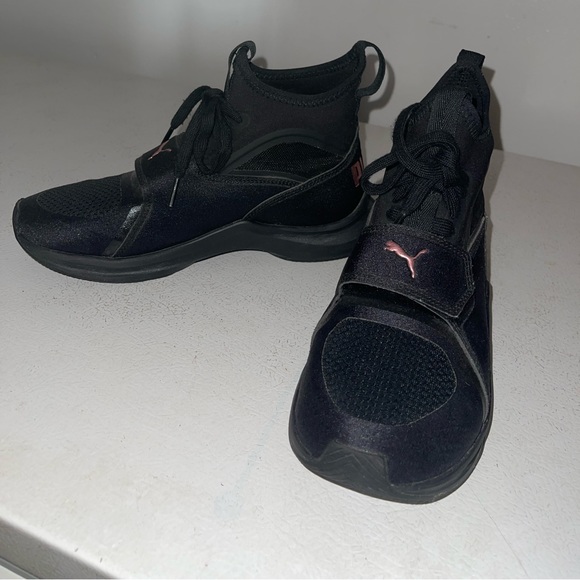 Puma woman - Picture 3 of 4